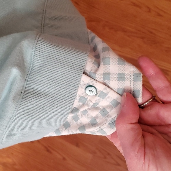 Denim & Co. Mint green French Terry long sleeve tunic Size Large - Picture 4 of 7